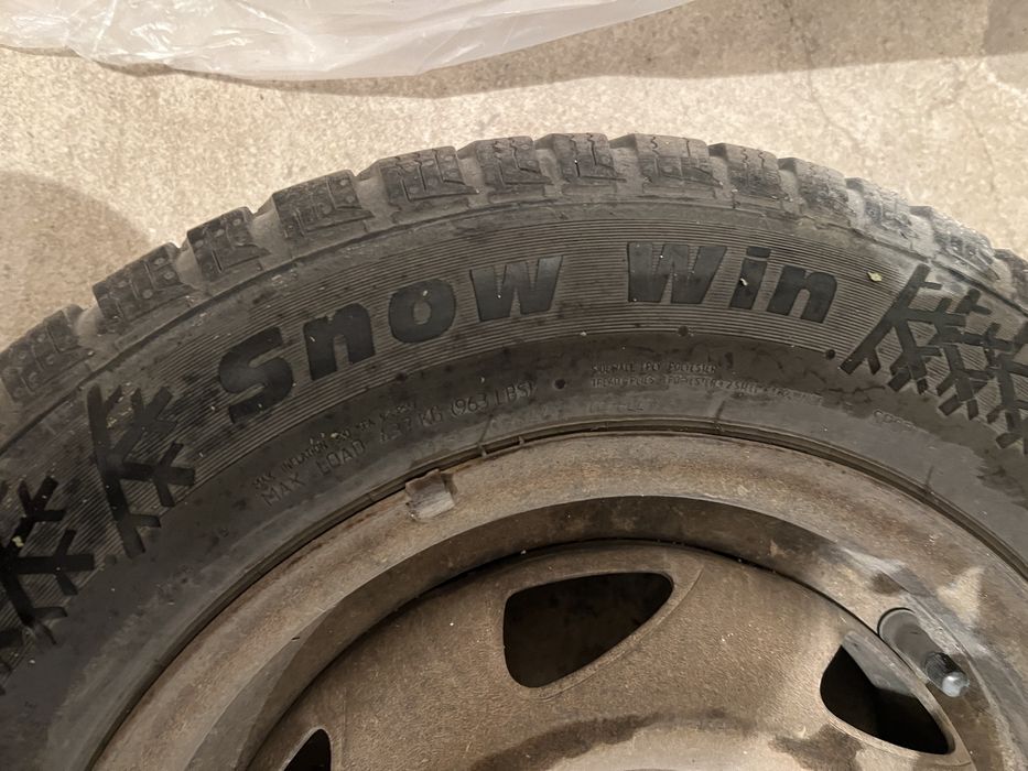 Зимни гуми с джанти 4бр 155/80 R13