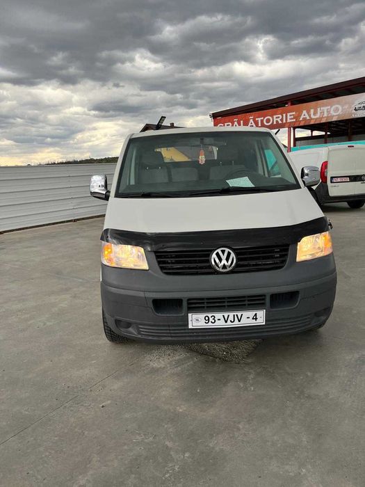 Vând Volkswagen  Transporter cu 6 locuri si duba an 2007