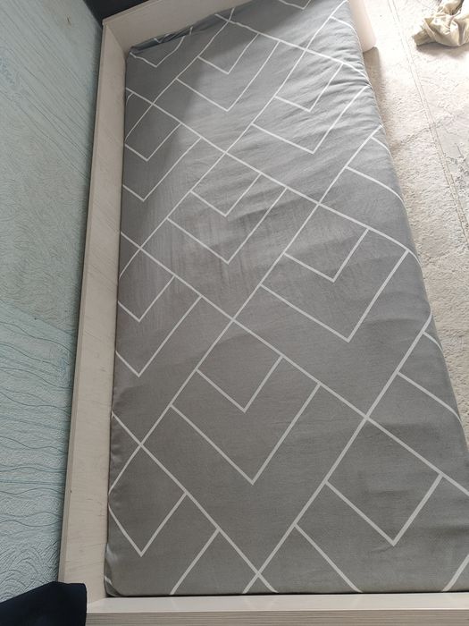 Кровать подростковая