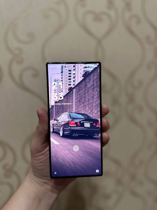 Redmagic 8s pro 256gb.