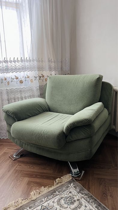 Кресло б/у в хорошем состоянии