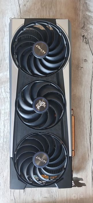 Saphire NITRO + AMD RADEON RX 6800 16 Gb