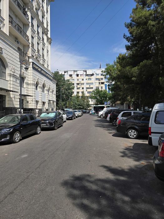 Сдается в Аренду Часть здания,1 061м²(Кинотеатр Казахстан)20 Кабинетов