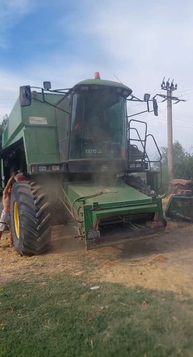 Combină Jhon Deere 2058