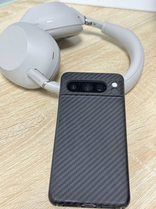 Google Pixel 8 Pro цвета Obsidian на 12/128GB