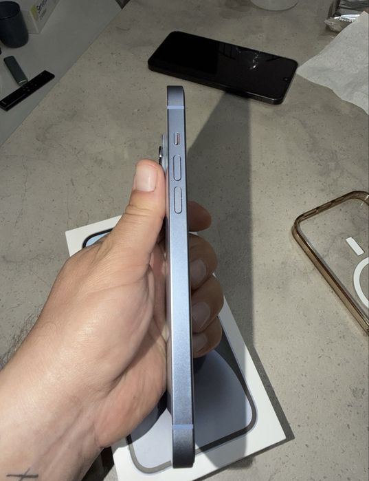 Vand iphone 14 plus impecabil