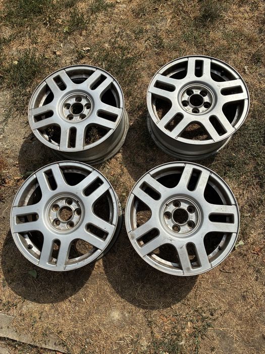 Оригинални алуминиеви 16” джанти GOLF 4 + гуми подарък
