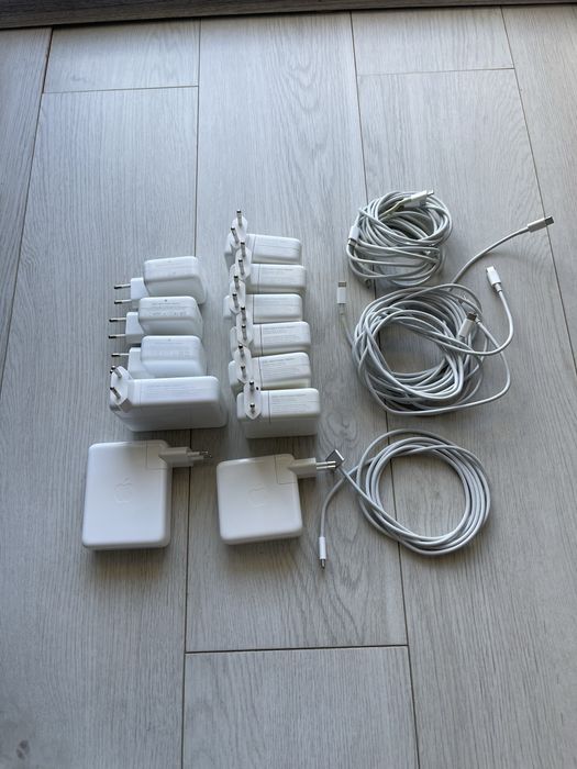 • Incarcator Macbook • Pro • Air