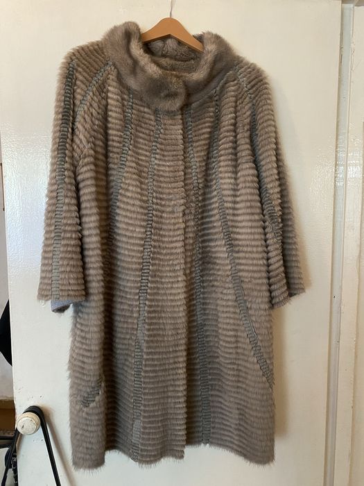 Норковое пальто б/у