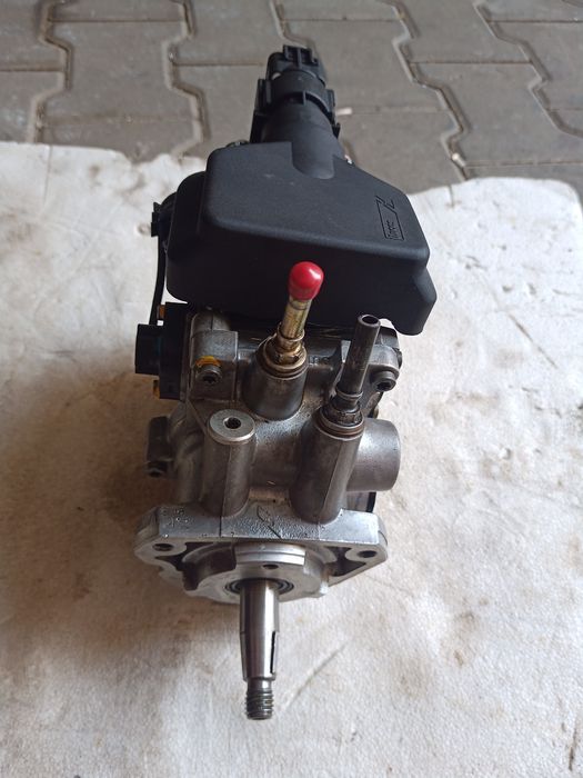 Pompa de injectie Delphi R8640A121A