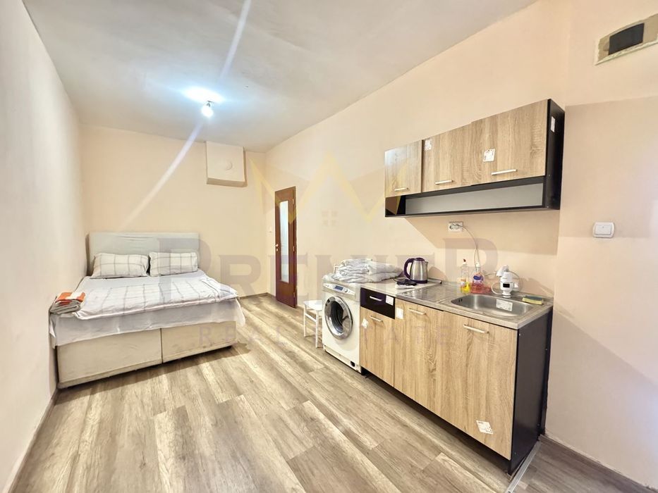 Продава се Къща в Варна, Лятно кино Тракия - 100 кв.м за 4100 €/кв.м - Снимка #1
