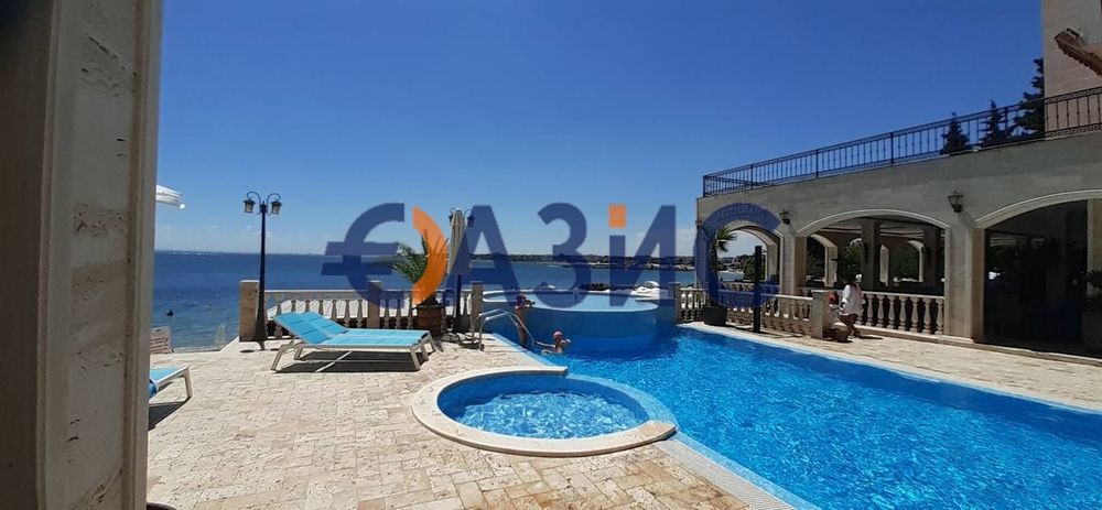 Продава се Тристаен апартамент в Несебър - 114 кв.м за 1272 €/кв.м - Снимка #7