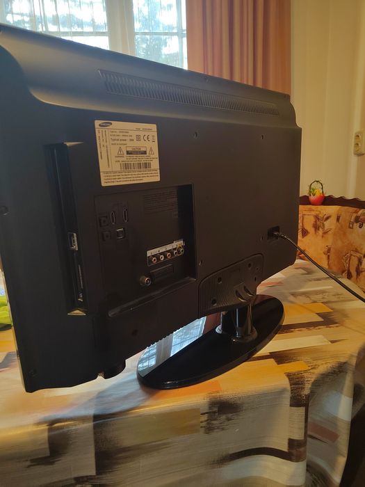 Телевизор SAMSUNG 32" UE32EH5000