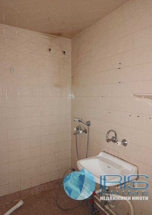 Продава се Едностаен апартамент в Шумен, Център - 42 кв.м за 1154 €/кв.м - Снимка #5