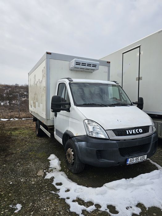 Vând mai multe autoutilitare iveco si un mercedes sprinter