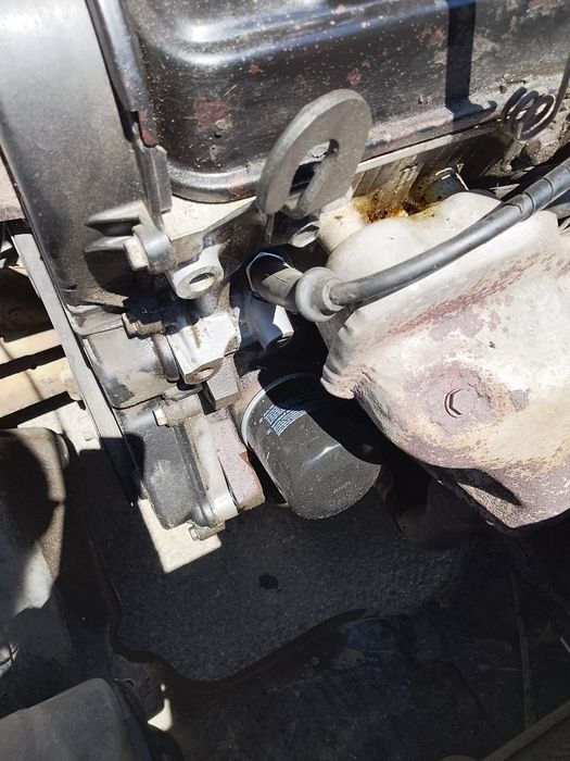 Toyota Corolla ee90 Xli 1.3i 75коня 2E-E 1990г.
двигател - 1.3i 75коня