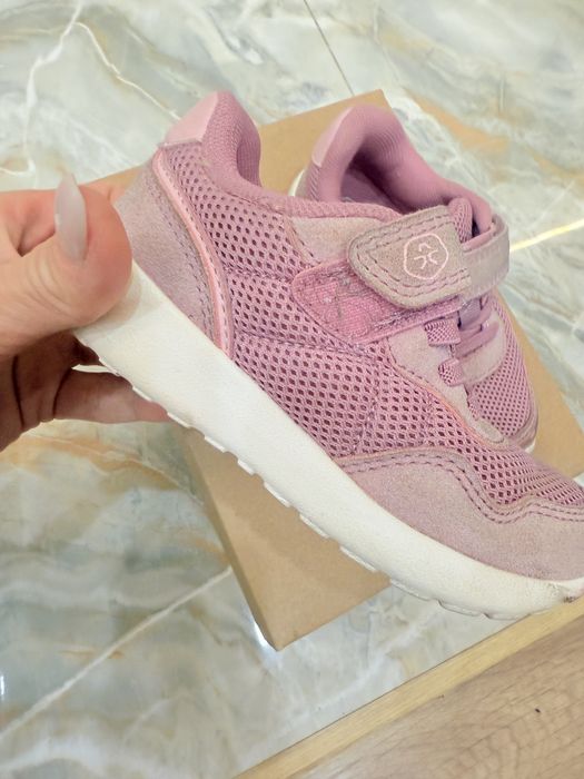 Детская обувь кроссовки и ботинки