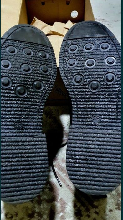 Продаются кожанные Ботинки