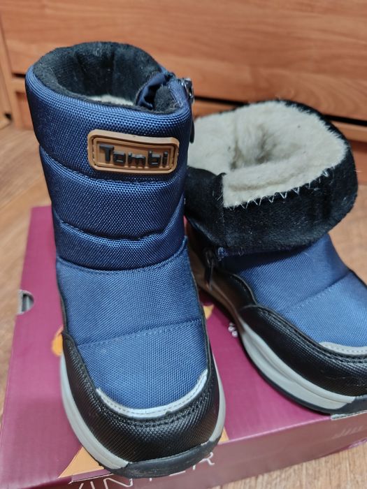 Продам детские зимние сапоги