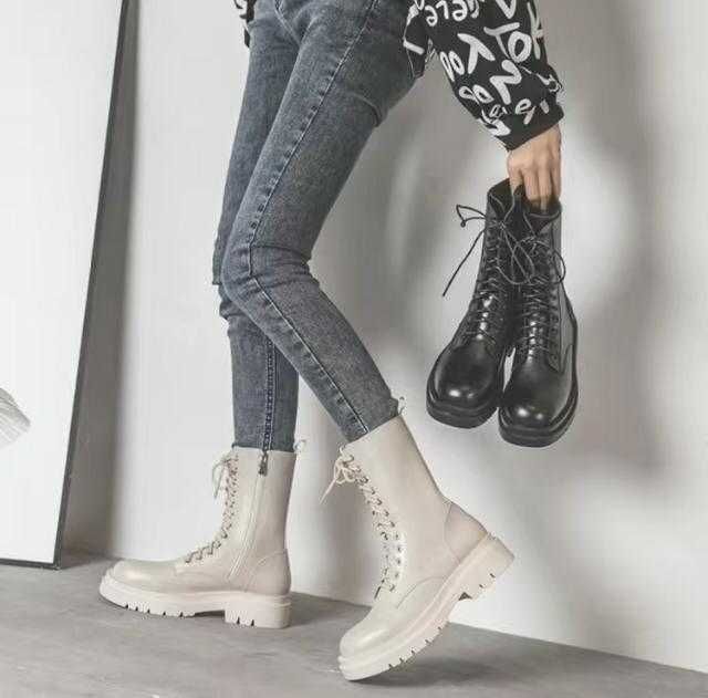 Продам стильные, модные сапоги