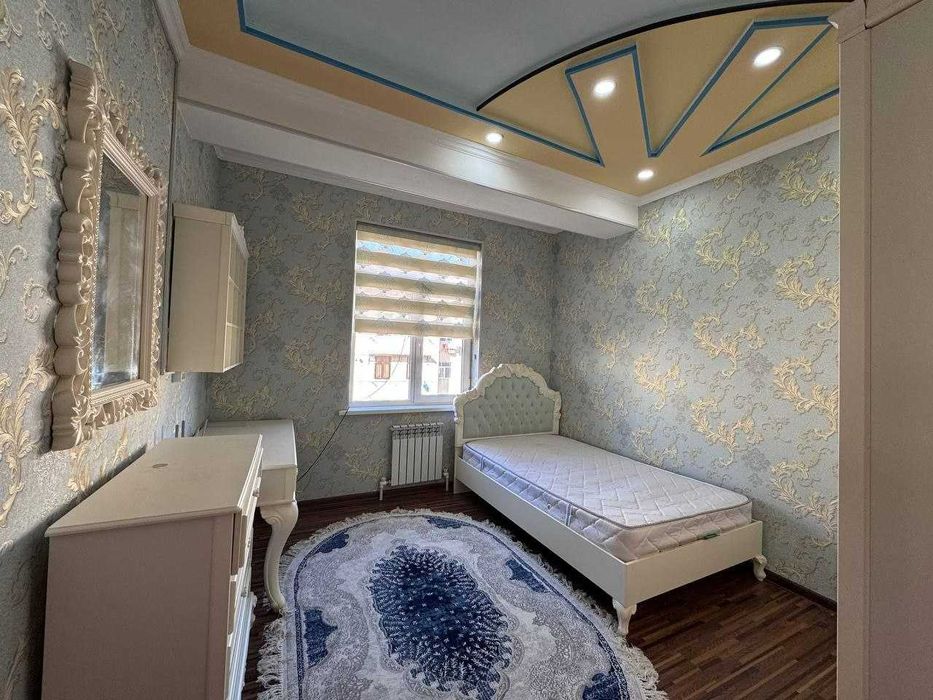 3 хоналик квартира 3 этаж кирпичный дом, 5 микр, сомий, софмед