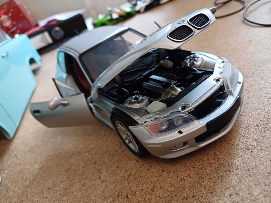 BMW Z3 coupe 1/18 UT Models