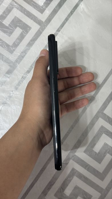 Продается телефон