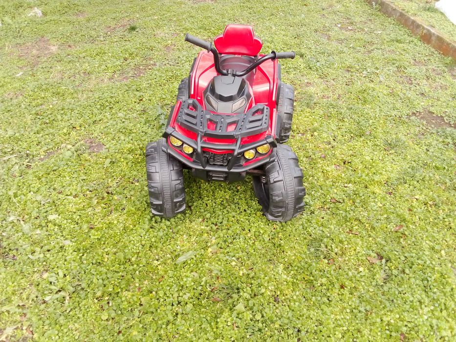 Детски акумулаторен джип бъги, прекрасно състояние, чисто нова батерия