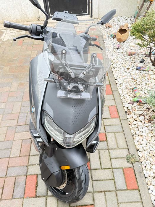 Vand scuter BMW CE 04 electric