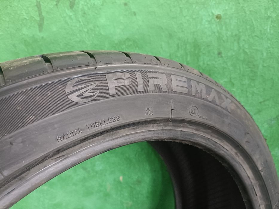 Шины  новые 235/45 ZR 18 Firemax