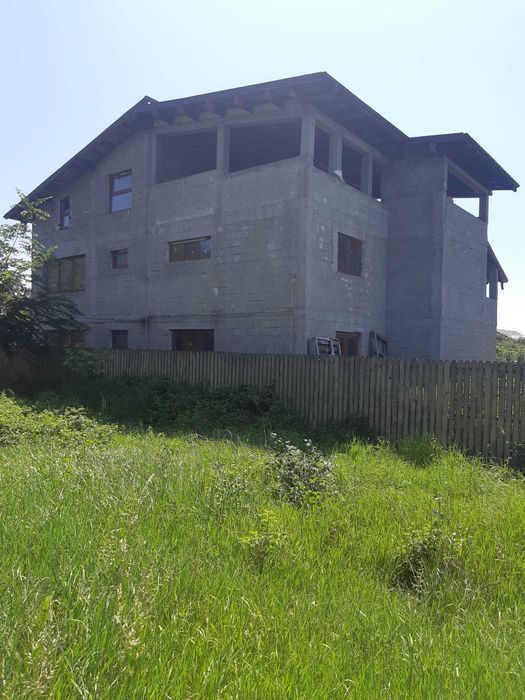 Casa cu teren in com. Bradu, sat Geamana