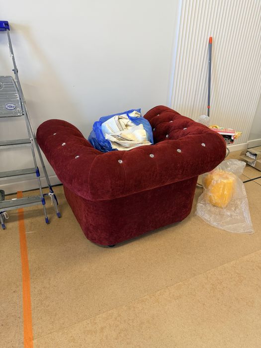 Продам диван с креслом