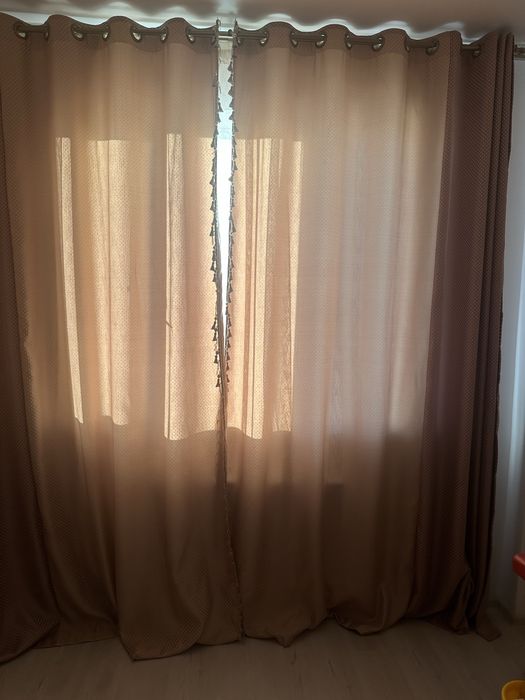 Продам шторы с тюлями и гардинами