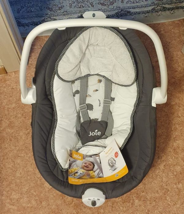 Шезлонг продаю не