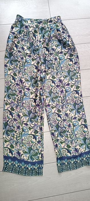 Pantaloni H&M vaporoși de vară