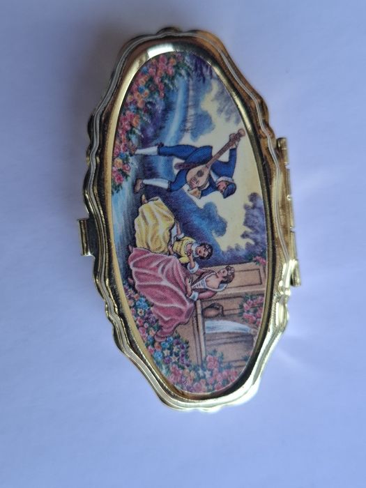 Cutiuță din metal pentru bijuterii,medicamente