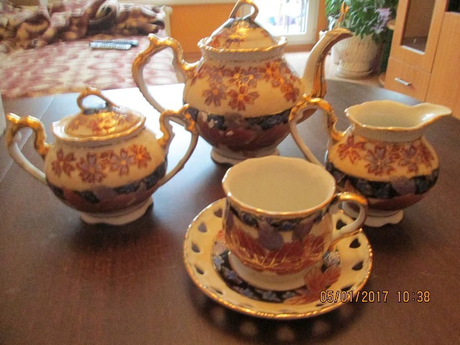Сервизи за кафе и храна