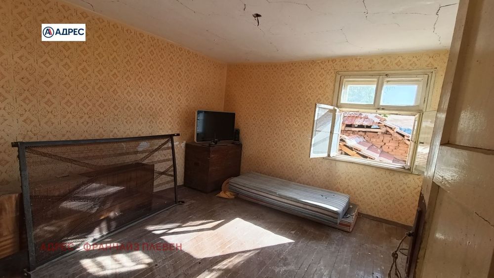 Къща в Враца, област-с.Девене площ 70 цена 47000
