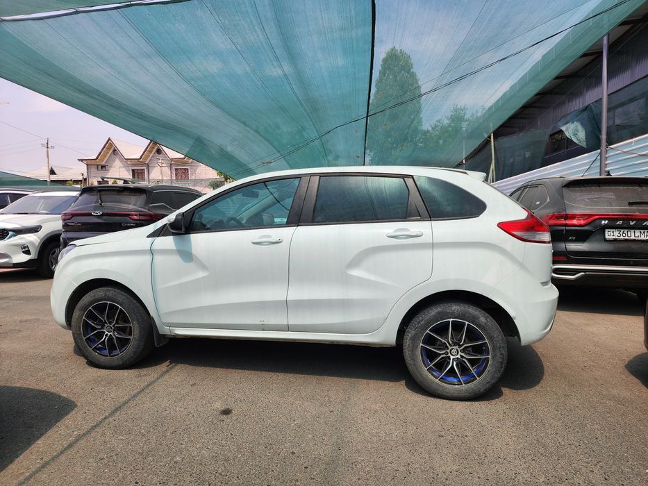 Lada X ray 2020 yil
