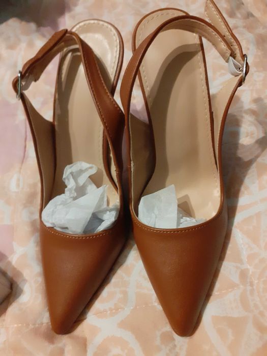 Pantofi din piele sintetica nr 35