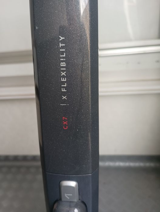 Права безкабелна прахосмукачка AEG 2в1