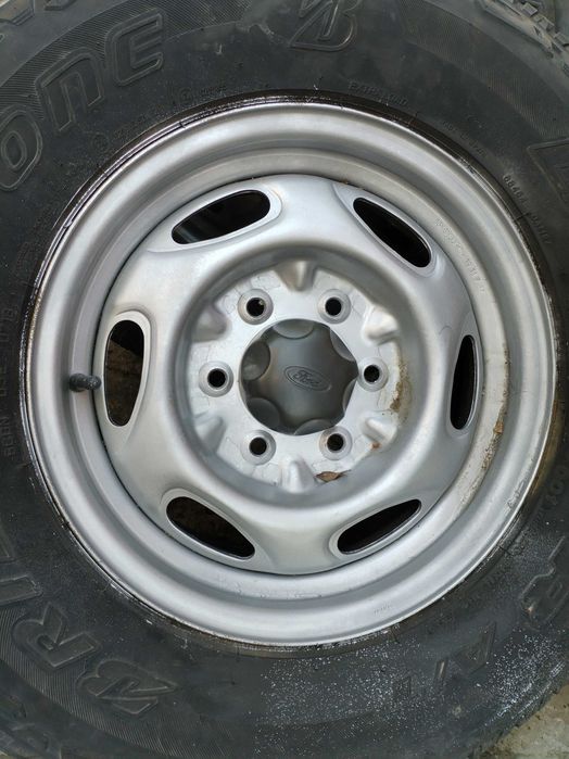 Ford Ranger джанти с гуми в много добро състояние
