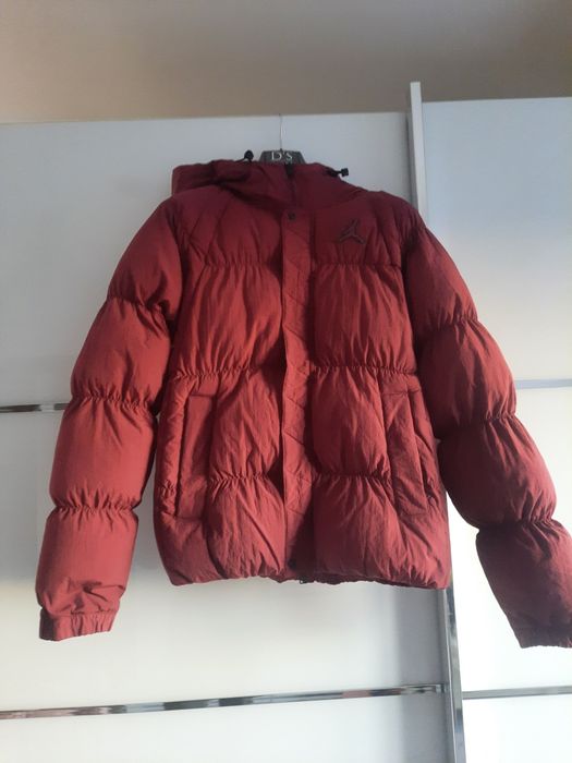 Haina Jordan  Nike S