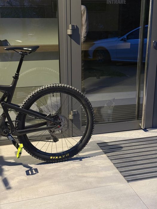 Vand Santa Cruz Bronson Full carbon cu acte