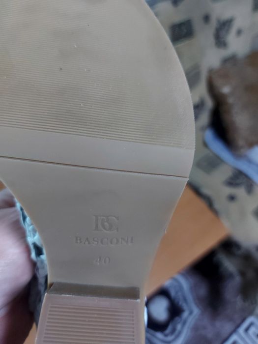 Продам казачки натуральная кожа