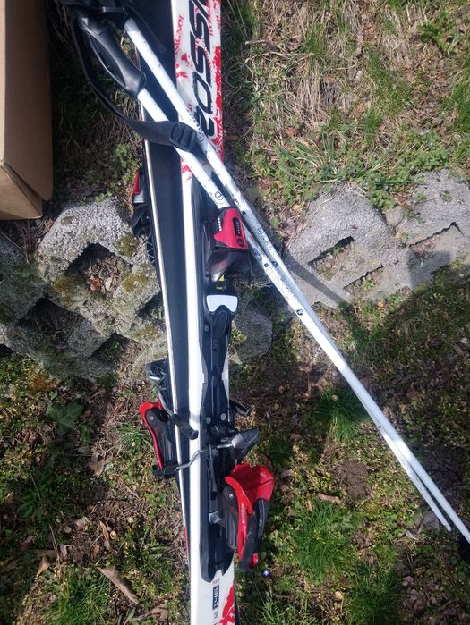 Ски "Росиньол" (146 см.) и  каска "Рокси"