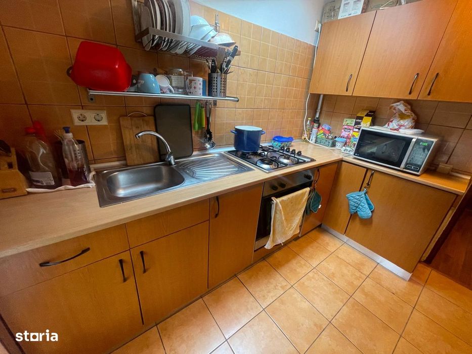 Apartament de vanzare 3 camere|mobilat si utilat ca in poze
