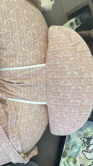 Продам подушку для кормления