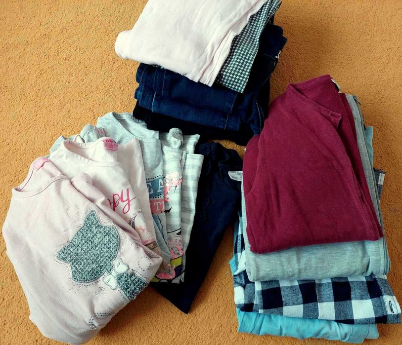 Комплект от дрешки размер 140, 15 части за 30 лв.