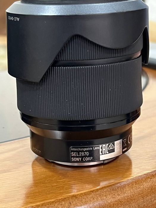 Sony Fe 28-70 video va foto apparat. Ishonchli